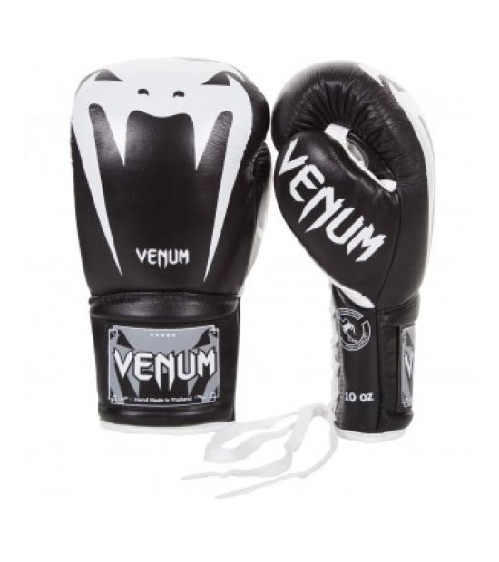 Боксерские перчатки  VENUM GIANT 3.0 BOXING GLOVES - NAPPA LEATHER - WITH LACES - BLACK